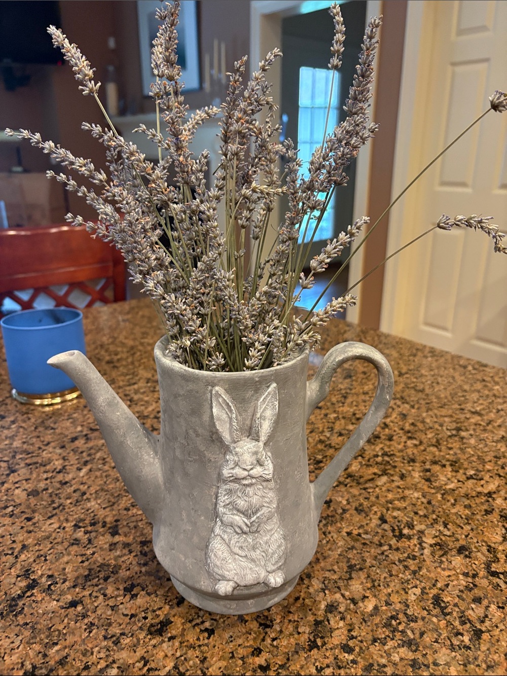 Oneida Gray Rabbit Teapot Vase